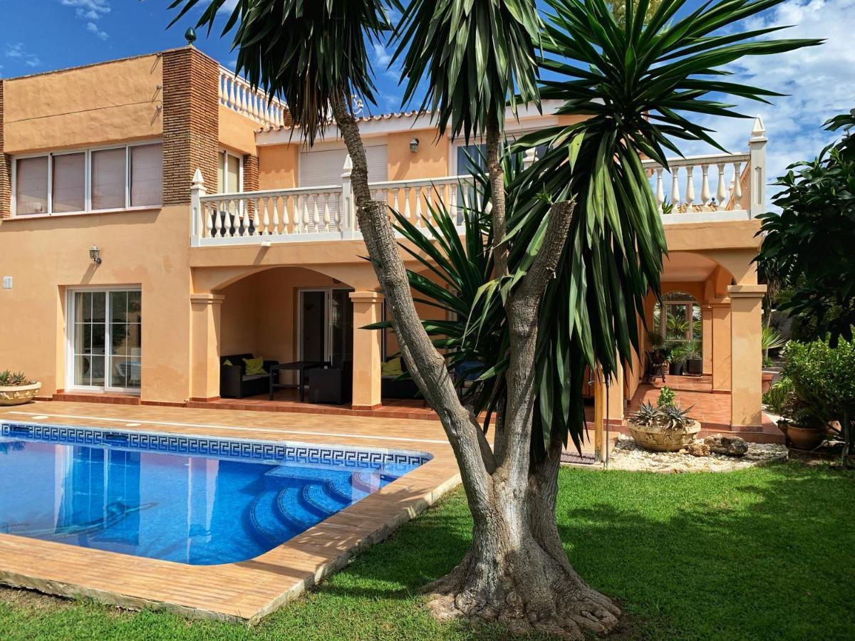 Beach Villa Costanera In 马尔韦利亚 外观 照片
