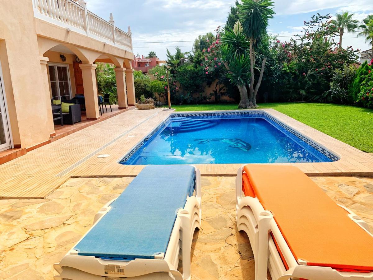 Beach Villa Costanera In 马尔韦利亚 外观 照片
